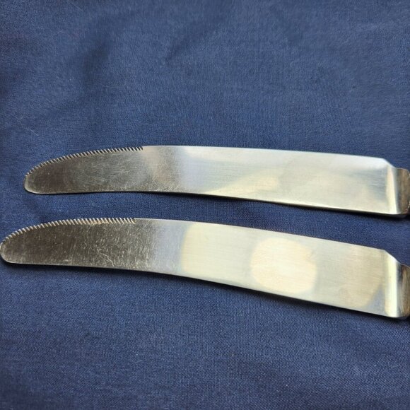 Sheffield Duracut Knives Bakelite Handle Stainless Steel Dinner Knife Lot of 2 - Picture 8 of 11